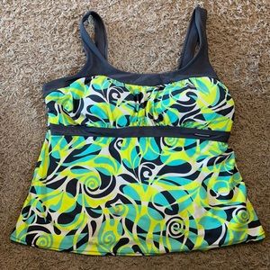 Zero xposur swim tankini, size18W, in great shape!